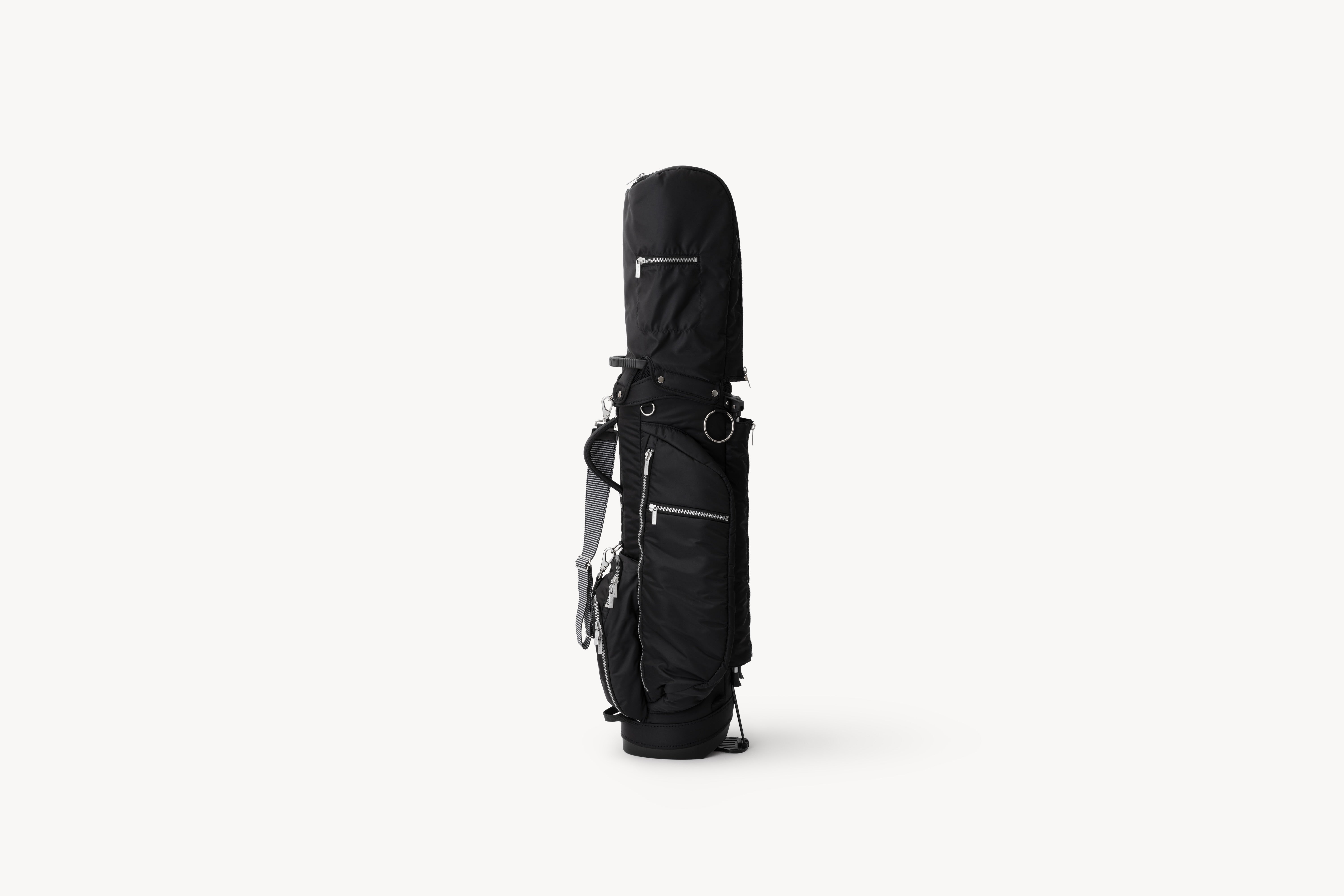 Luggage | title – moln